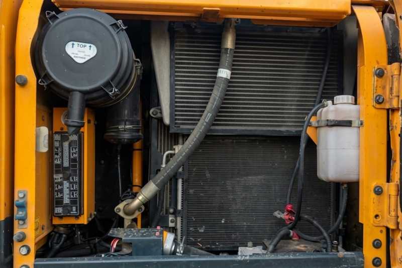 OmecoHub - Immagine HYUNDAI ROBEX140LC9